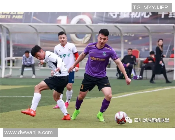 足球明星女儿爱玛的成长故事与她的梦想之路探索